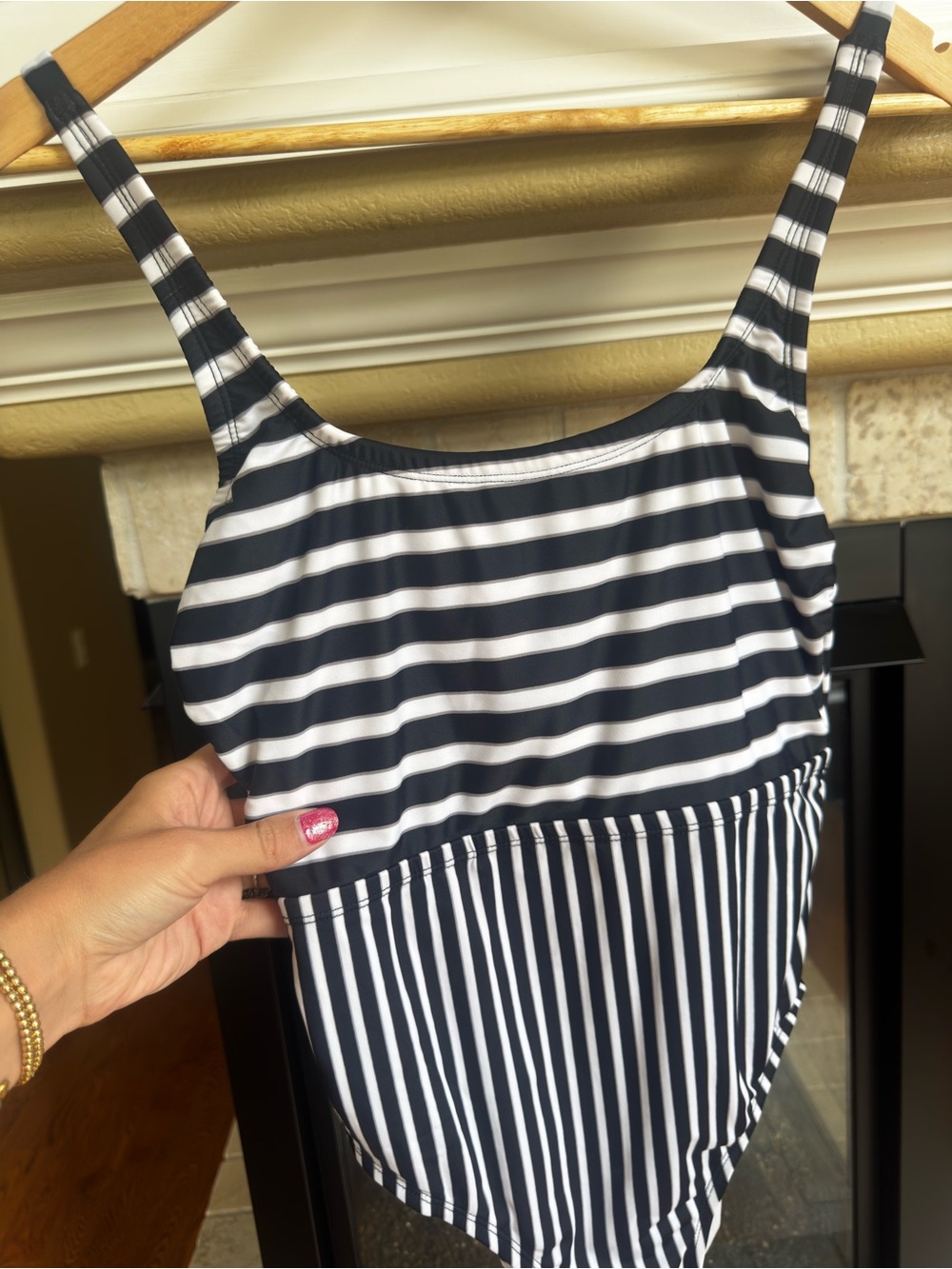 Eco Beach Black and White Stripe Classic One Piece‎ Swim Suite Small - Picture 2 of 3